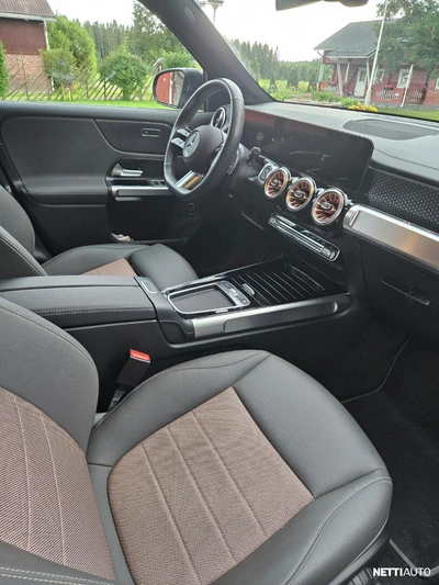 Mercedes-Benz EQB 300 4MATIC 2025, kuva 5/8