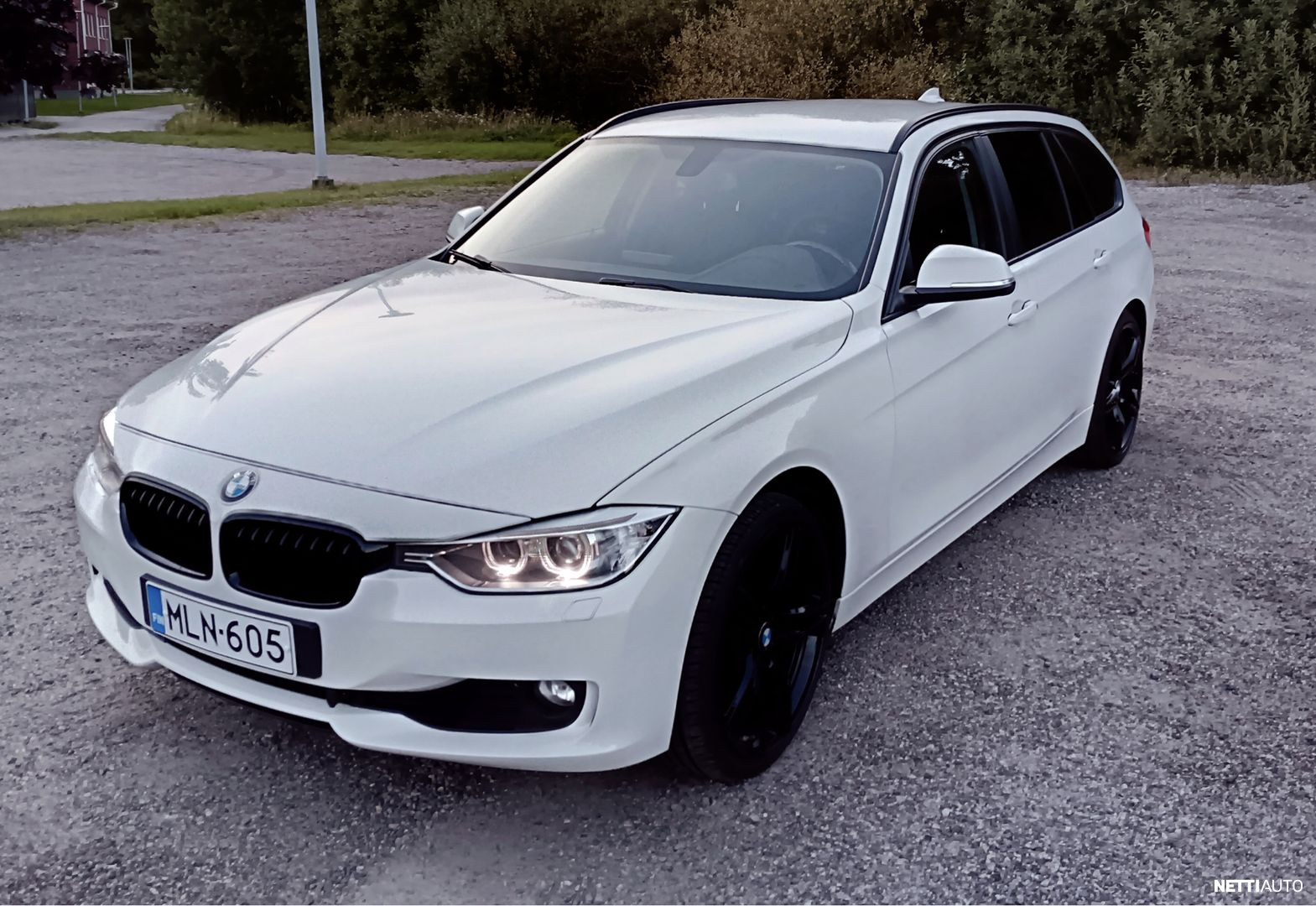 BMW 320