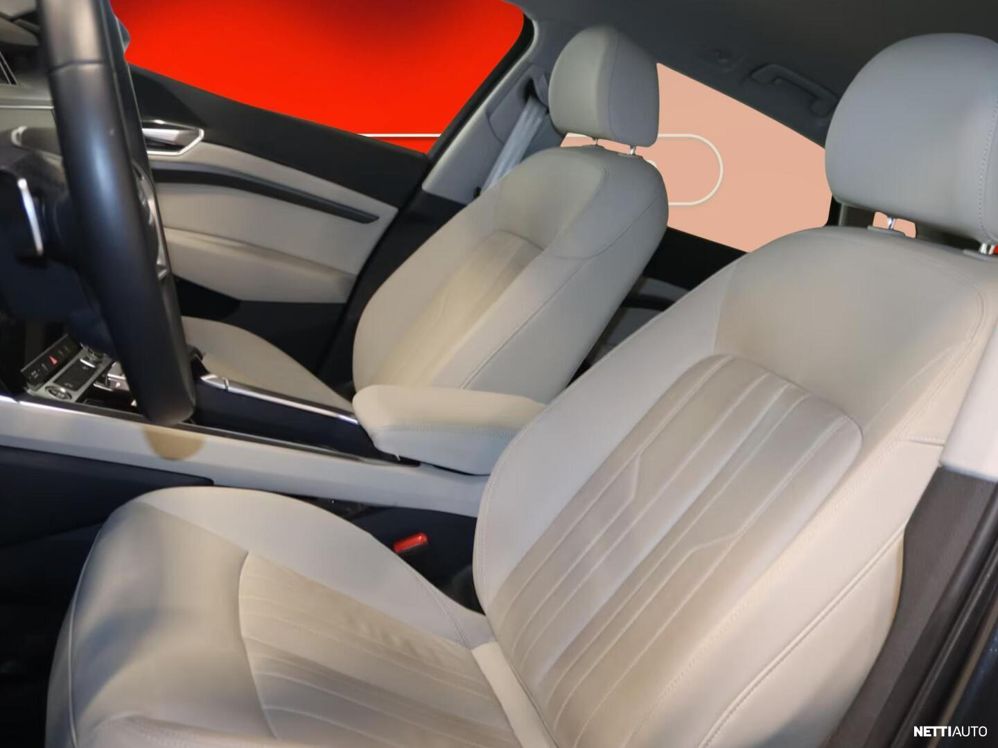 Audi e-tron 2023, photo 4/5
