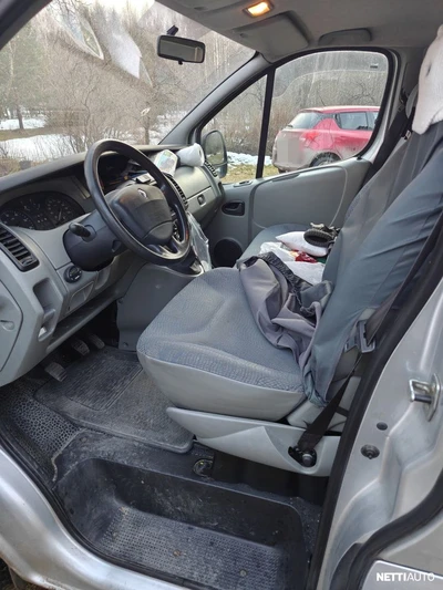 Renault Trafic 2,5 dCi 140 L1H1 P2 2004, photo 2/22