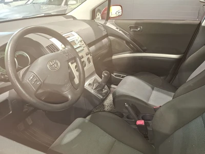 Toyota Corolla Verso 2006, photo 4/7