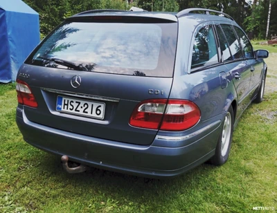 Mercedes-Benz E 220 Avantgarde 2004, kuva 5/10