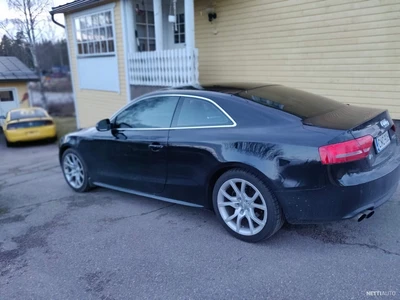 Audi A5 2010 2009, photo 4/5