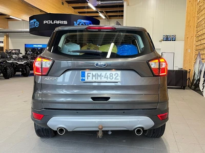 Ford Kuga 2.0 AWD TDCI 150hv Titanium 2017, photo 4/34
