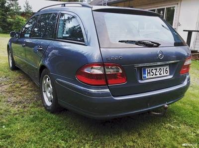 Mercedes-Benz E 220 Avantgarde 2004, kuva 7/10