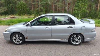 Mitsubishi Lancer 2007, kuva 4/12