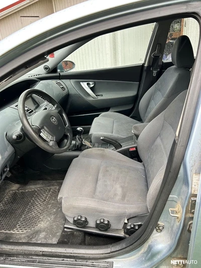 Nissan Primera 2005, kuva 6/10