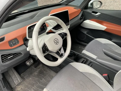 Volkswagen ID.3 2021, photo 2/3