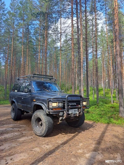 Toyota Land Cruiser 1989, kuva 3/3