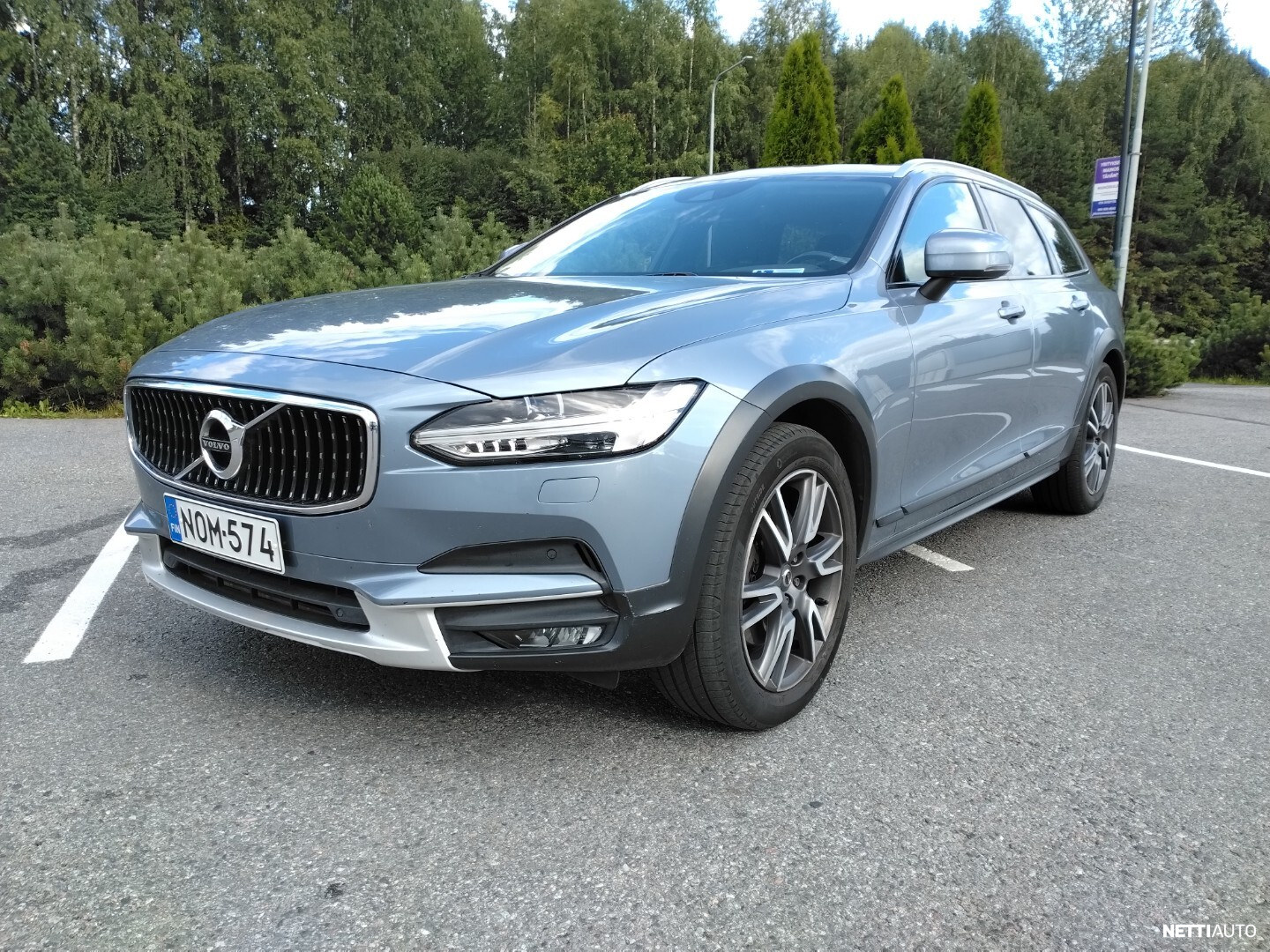 Volvo V90 Cross Country