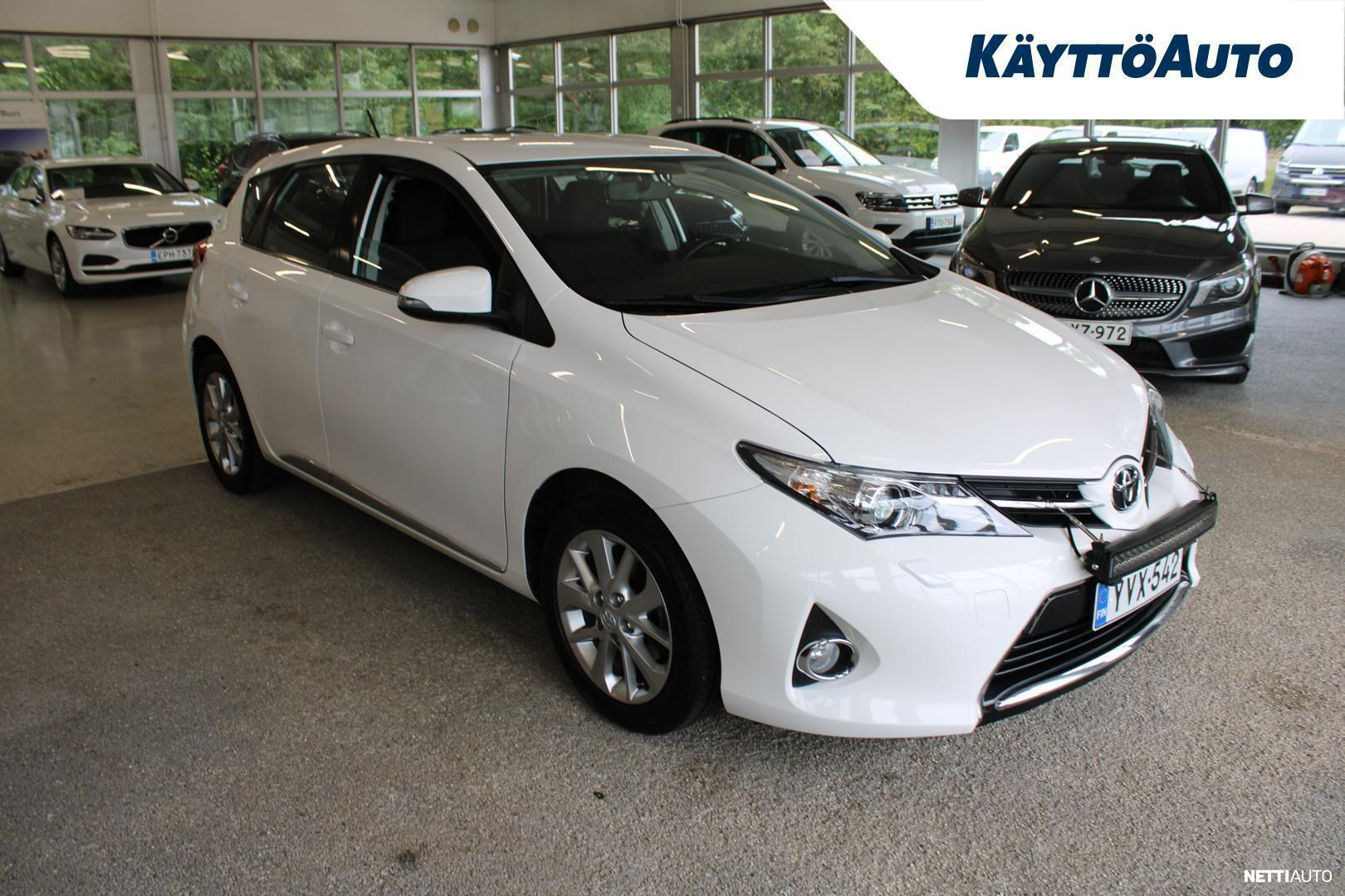Toyota Auris 2013, kuva 3/14