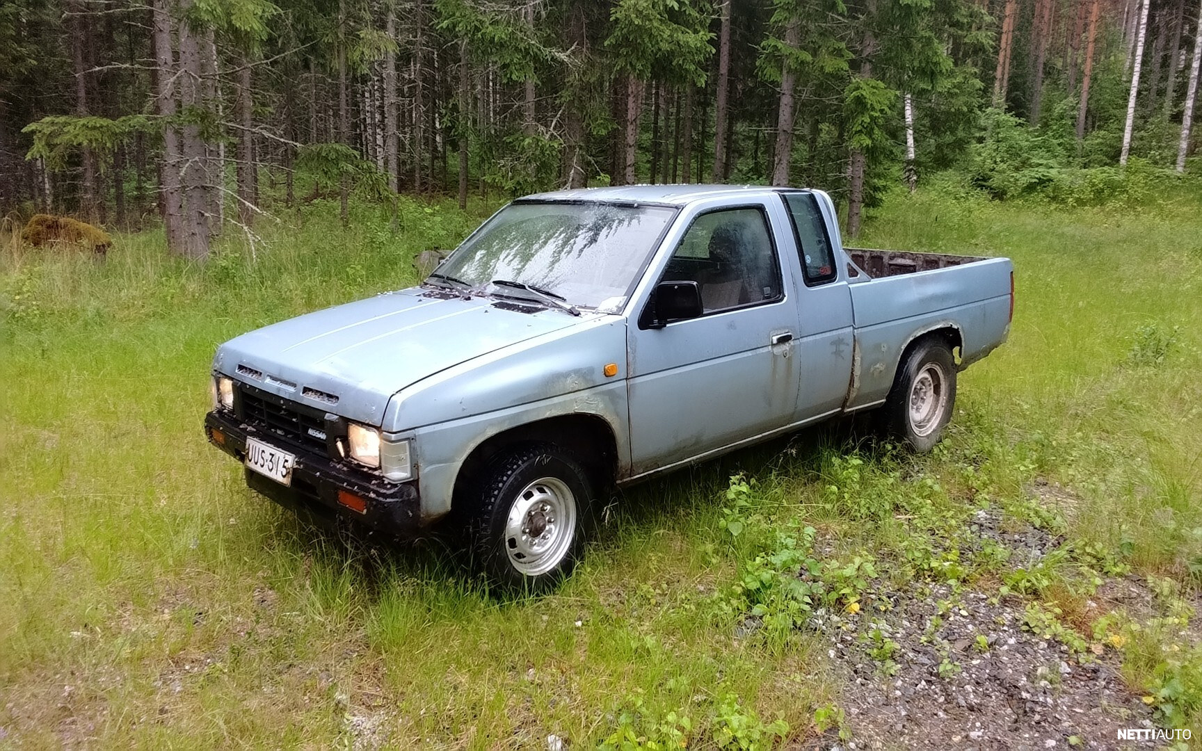 Nissan Pickup