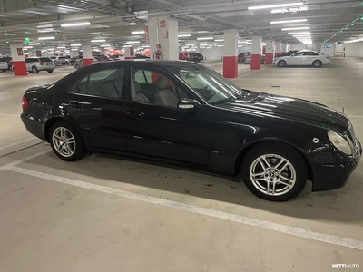Mercedes-Benz E 240 2004, photo 2/10