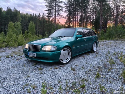 Mercedes-Benz C 1999, kuva 1/8