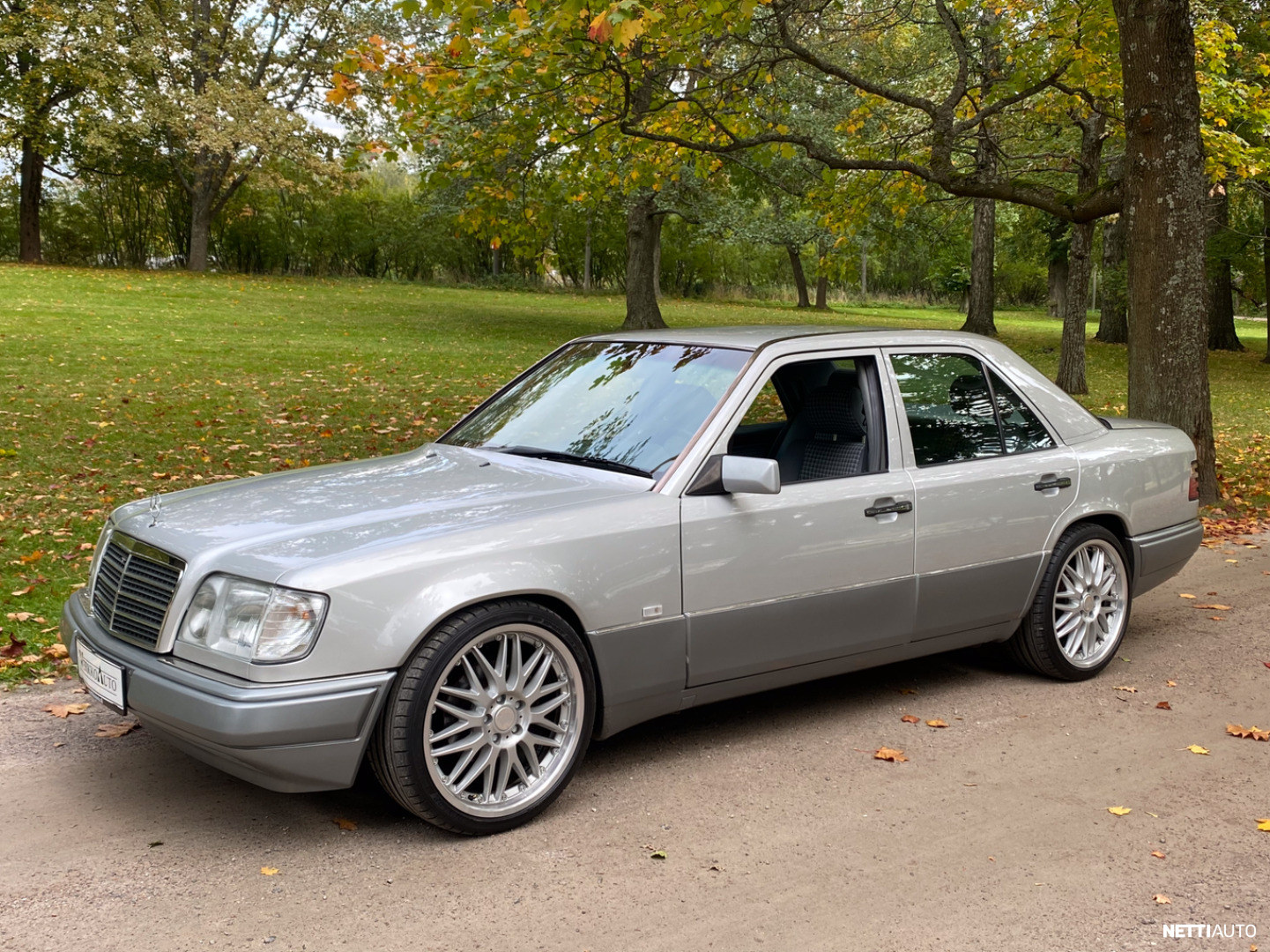 Mercedes-Benz E