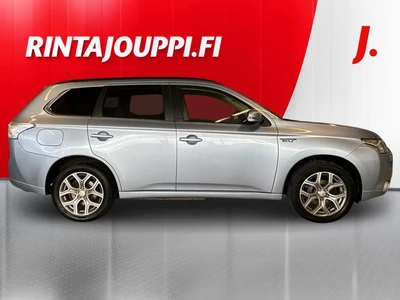 Mitsubishi Outlander PHEV 2014, kuva 6/40