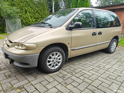 Chrysler Voyager Katsastettu 27.7.2026 2000, photo 1/24