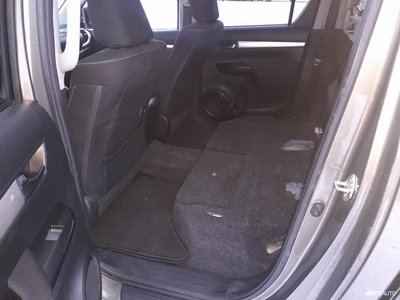 Toyota Hilux 2021, photo 7/9