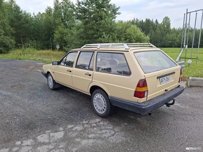 Volkswagen Passat 1987, photo 4/8