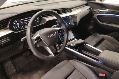 Audi Q8 e-tron 50 quattro Progress Plus 2023, kuva 6/29