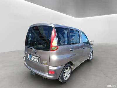 Toyota Yaris Verso 2003, photo 5/23