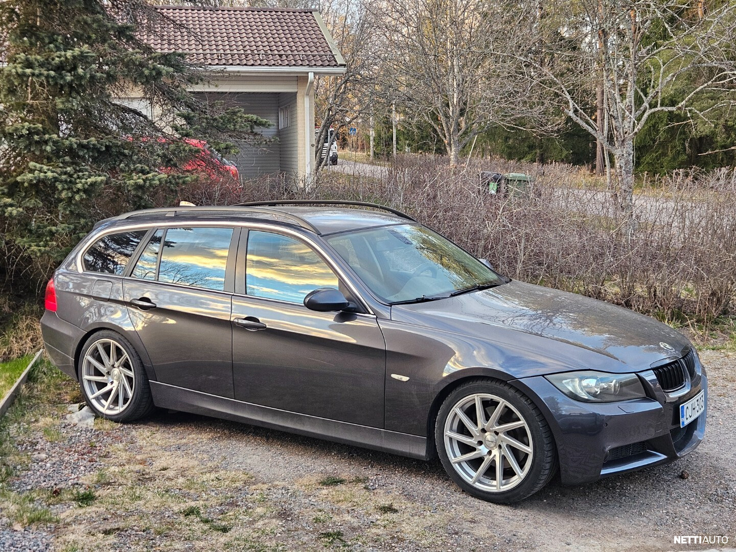 BMW 330