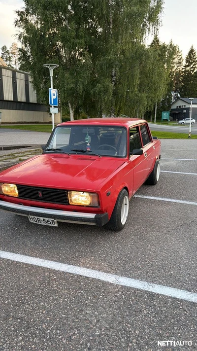 Lada 1500 1995, photo 1/10