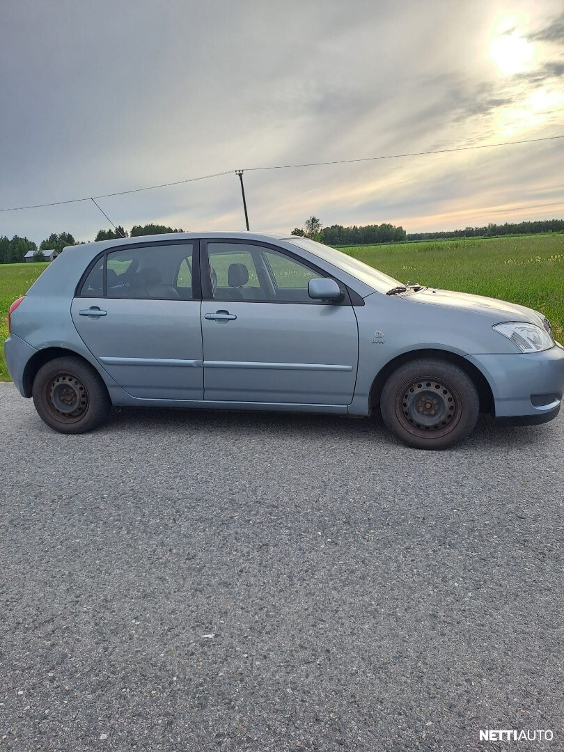 Toyota Corolla 2003, kuva 4/7