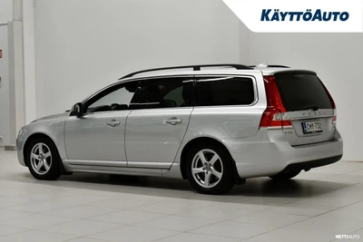 Volvo V70 D2 Momentum 2014, kuva 4/23