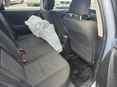 Toyota Auris 2013, kuva 5/8