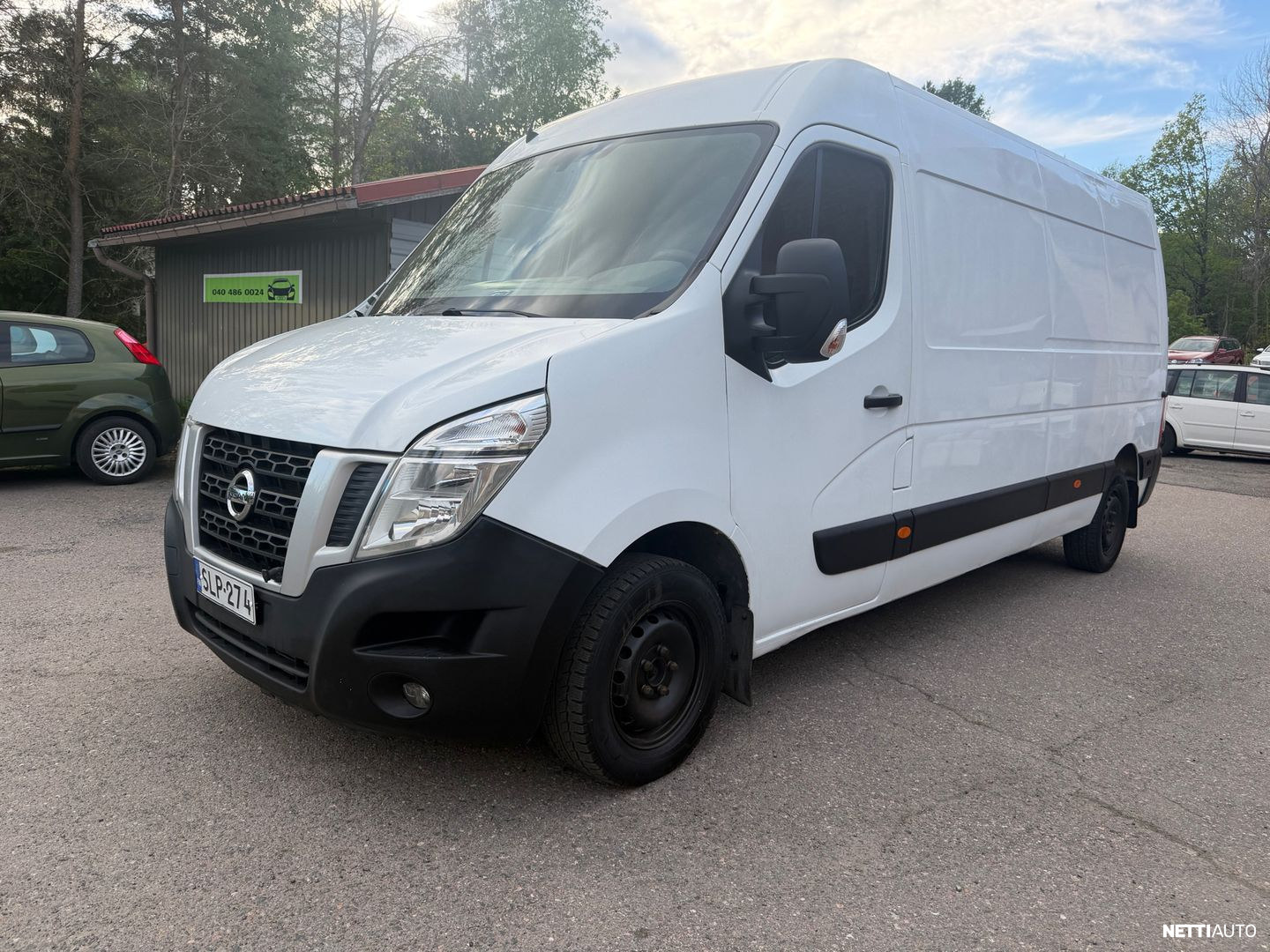 Nissan NV400