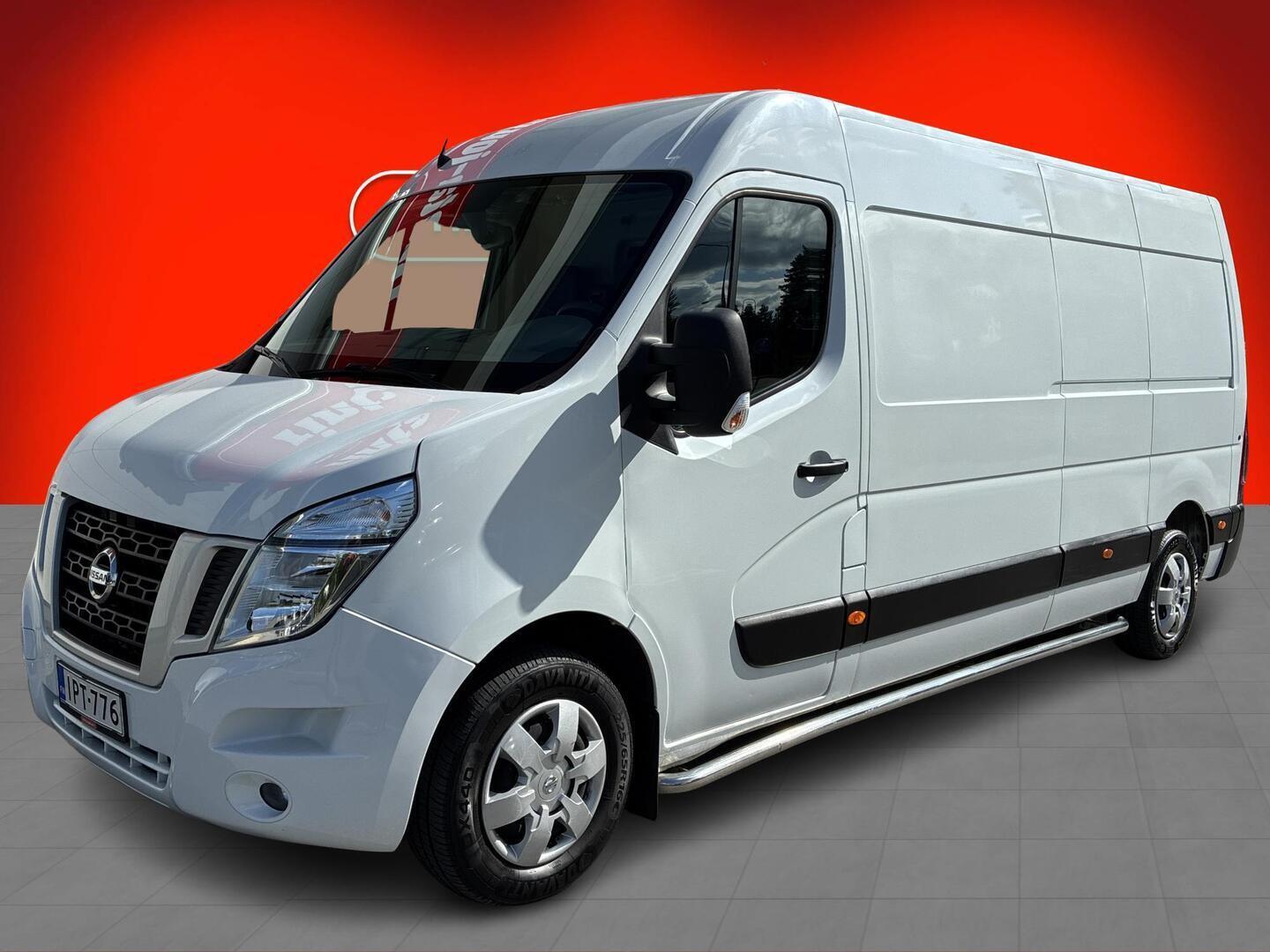 Nissan NV400