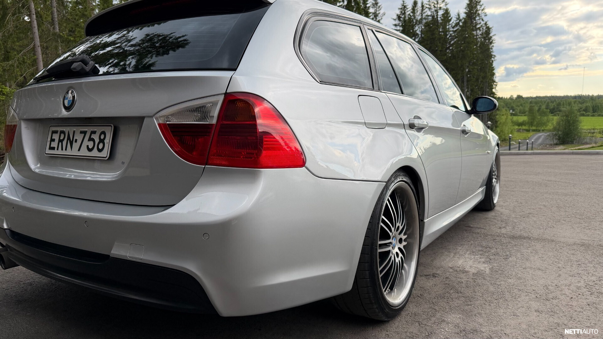 BMW 325 2008, photo 4/24