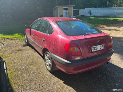 Toyota Avensis 1999, photo 3/6