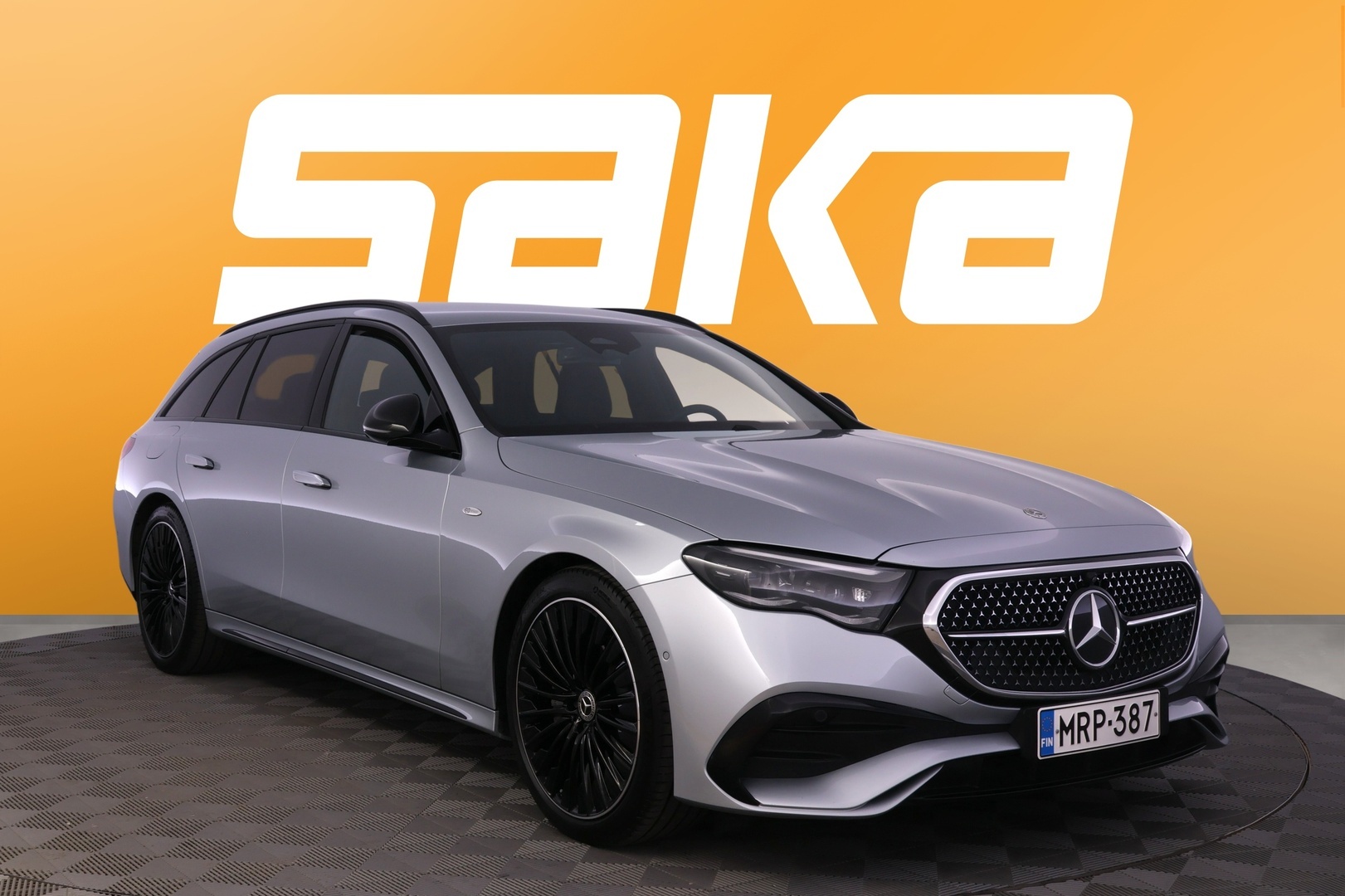 Mercedes-Benz E