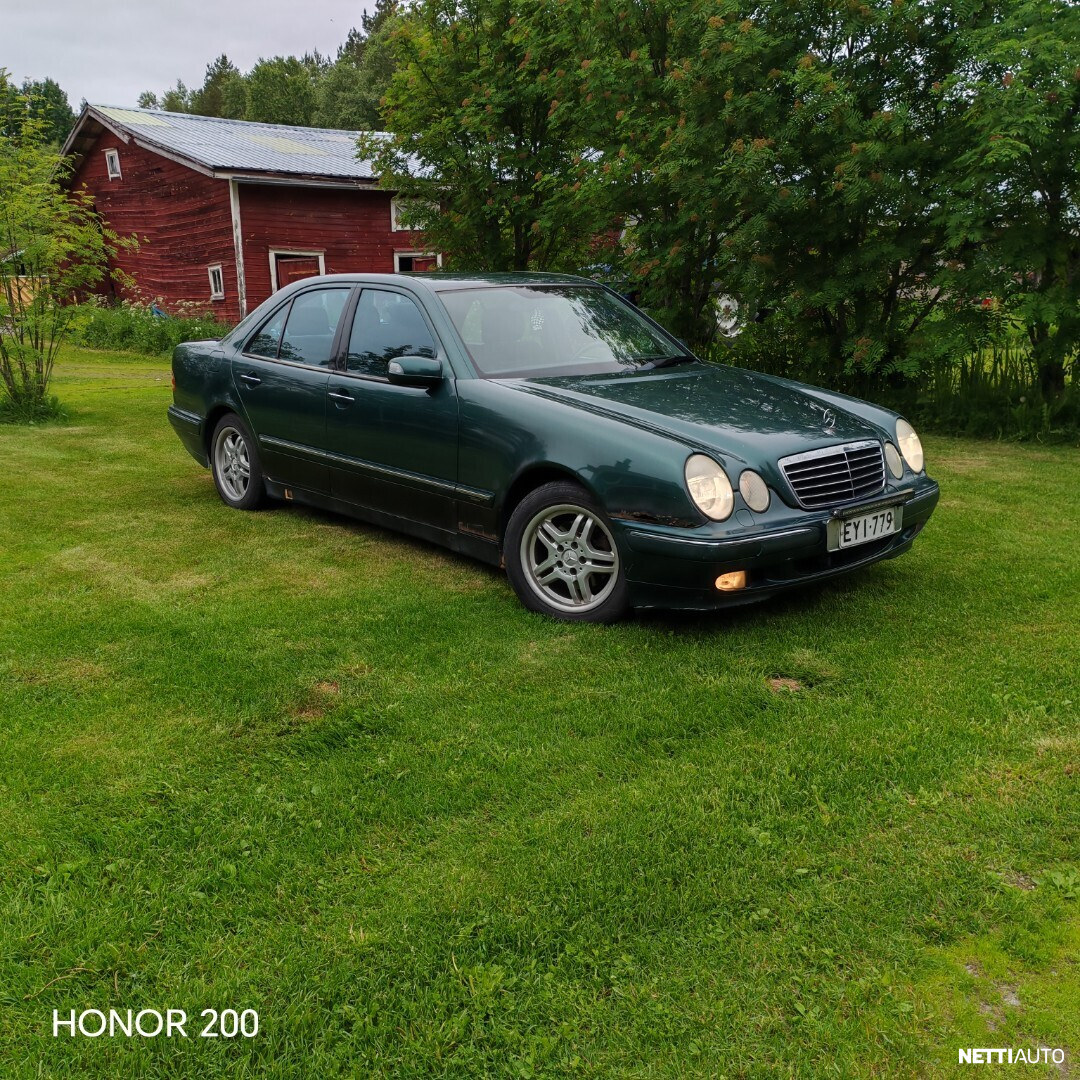 Mercedes-Benz E