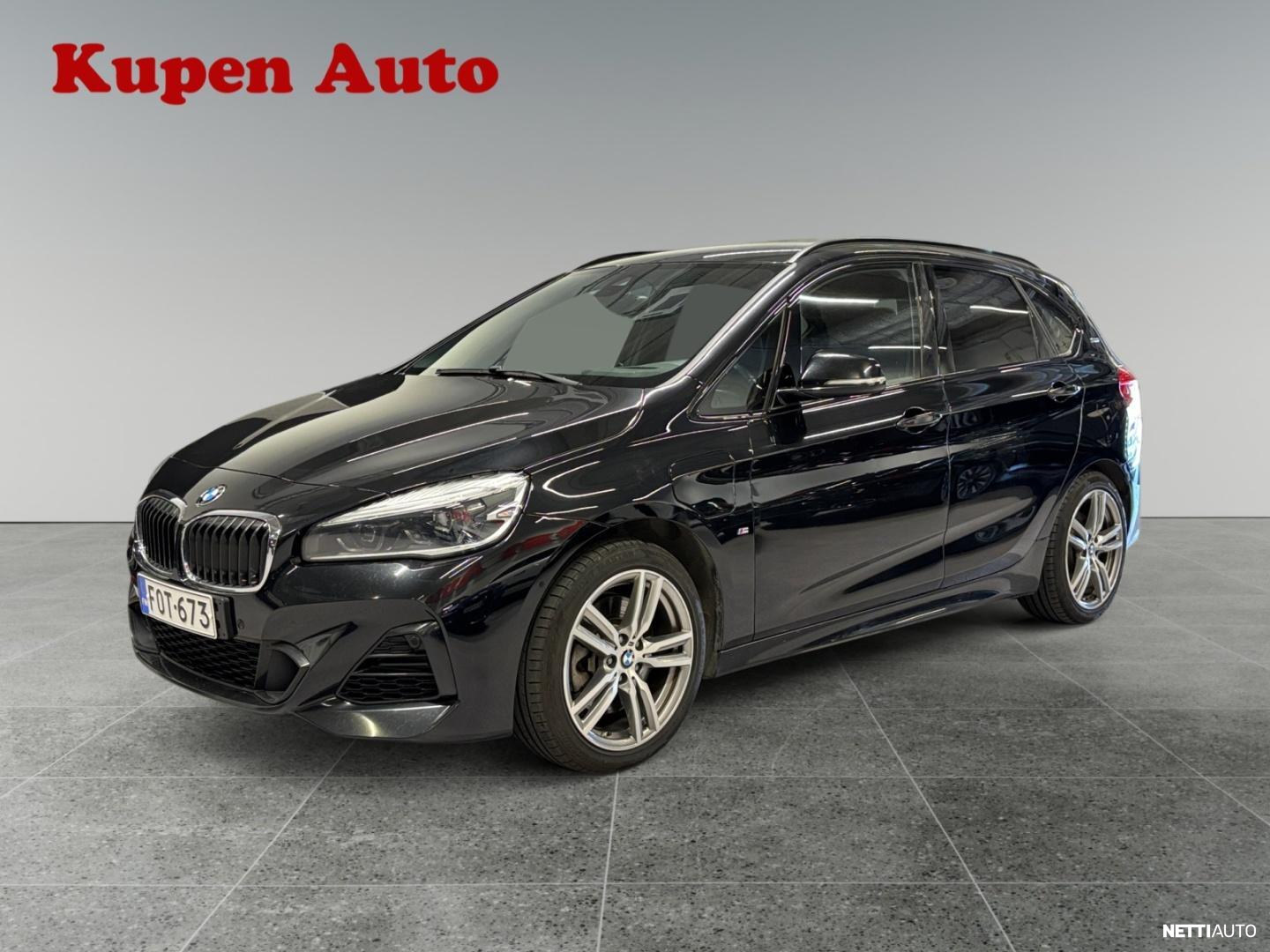 BMW 225