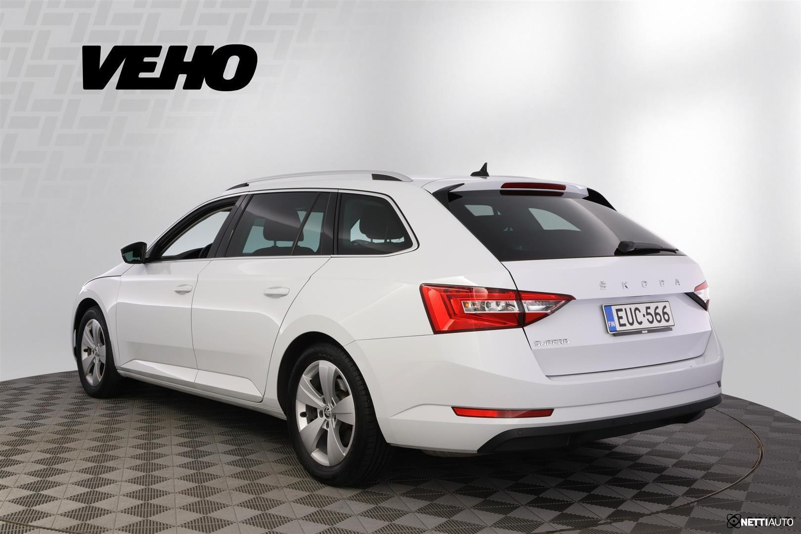 Skoda Superb 2022, kuva 3/30