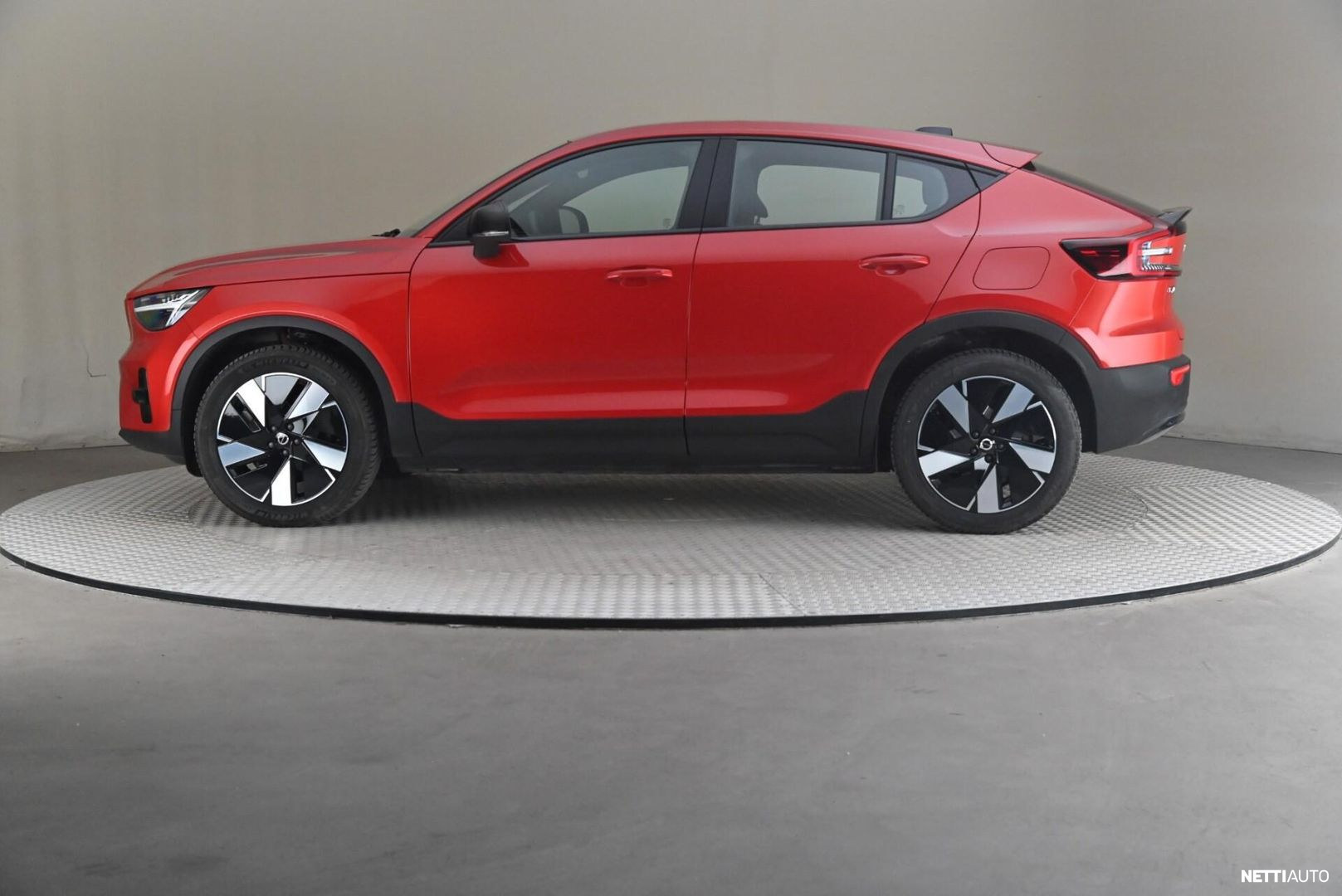 Volvo C40 2024, photo 4/31