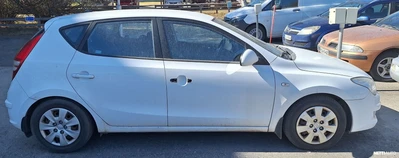 Hyundai i30 1,6 Di 84kW Comfort 5d 2008, kuva 3/5