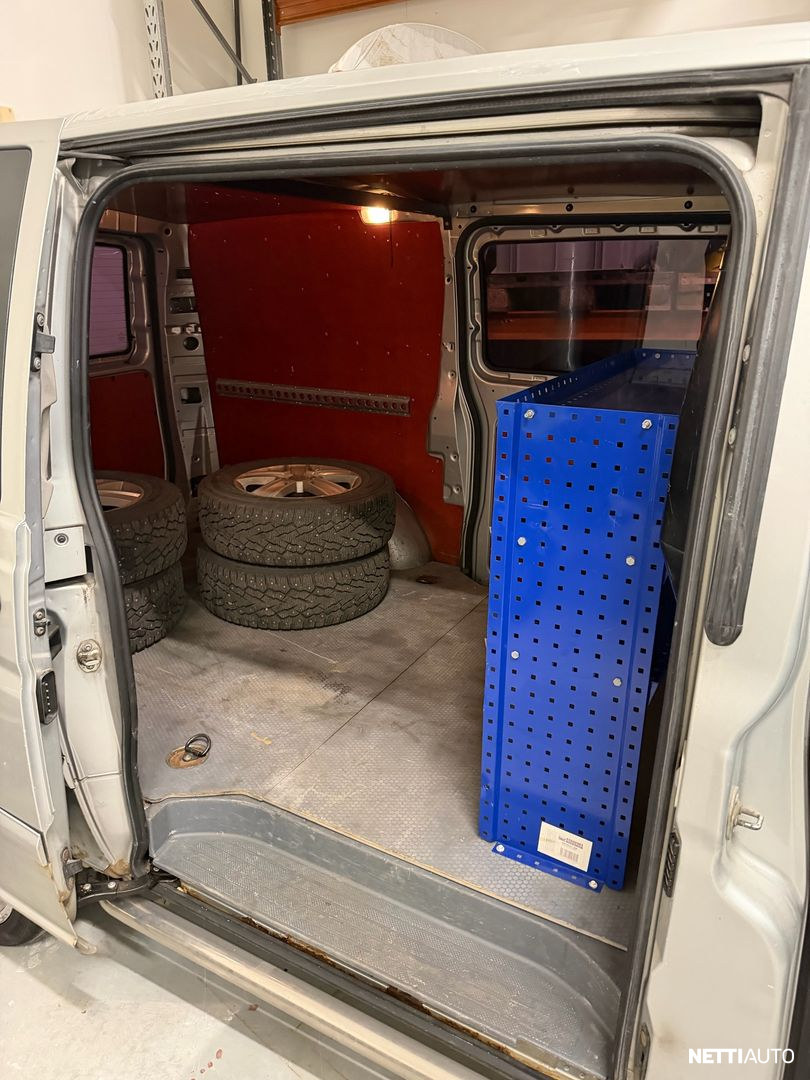 Mercedes-Benz 115 2010, kuva 5/5