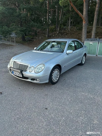 Mercedes-Benz E 2005, photo 6/11