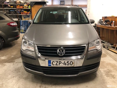 Volkswagen Touran Conceptline 1,6 75 kW 2007, kuva 2/23
