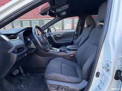Toyota RAV4 Plug-In 2021, kuva 7/36