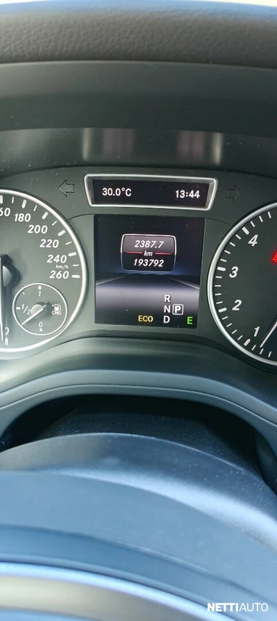 Mercedes-Benz B 200 2014, kuva 4/24