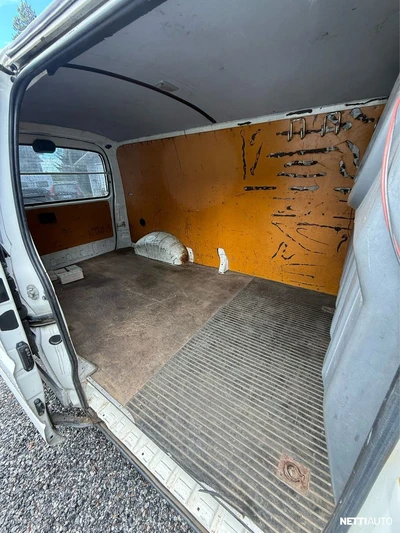 Toyota Hiace 2002, photo 7/7