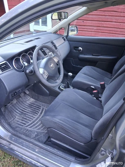 Nissan Tiida 1.6 sedan 2007, photo 5/8