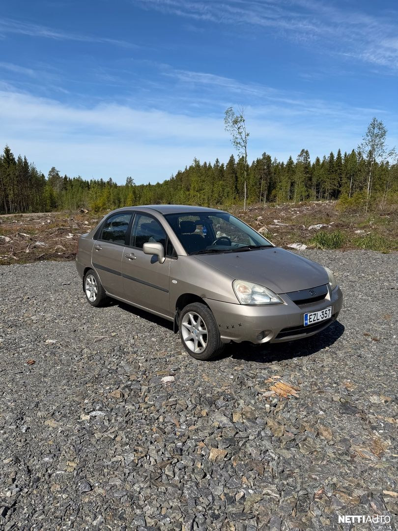 Suzuki Liana