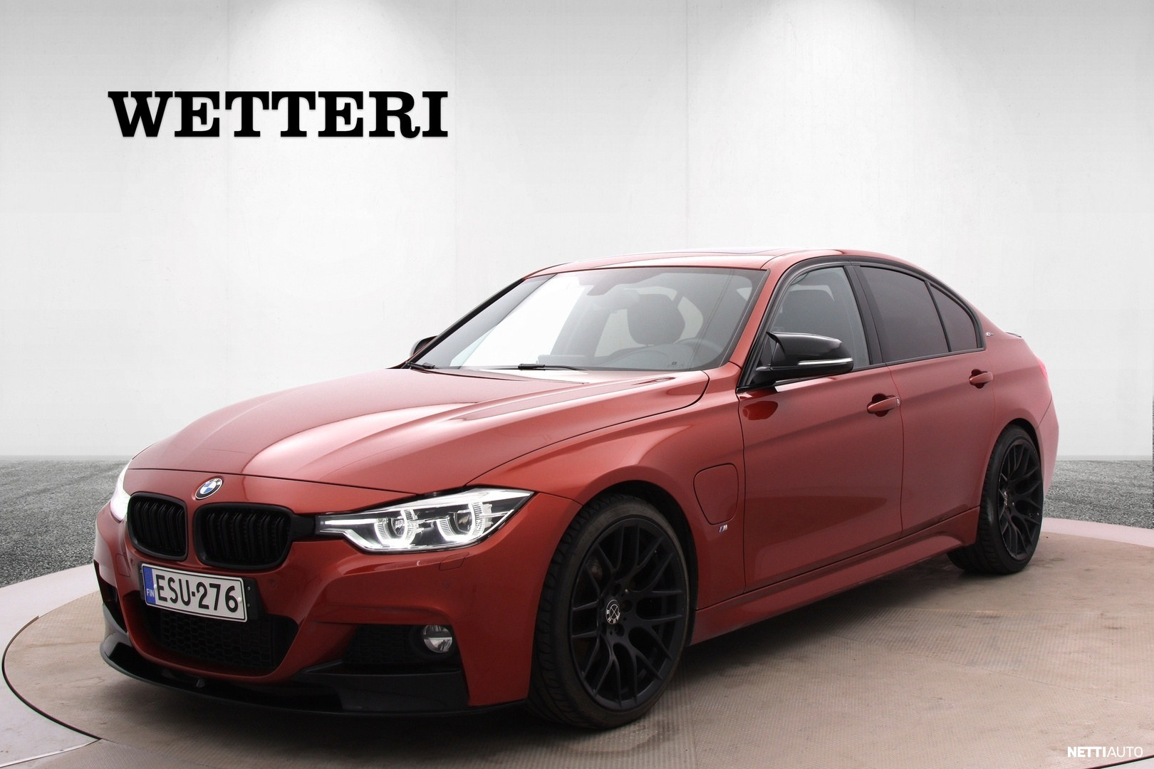 BMW 330