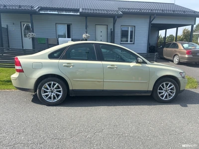 Volvo S40 1,6 (100 hv) man 2006, photo 3/9